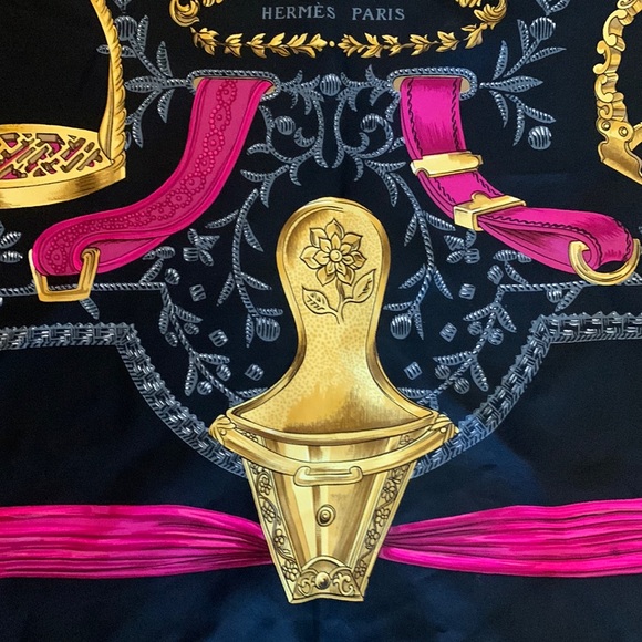 Hermes Paris Etriers 90 Black and Pink Stirrups Scarf - Picture 4 of 10